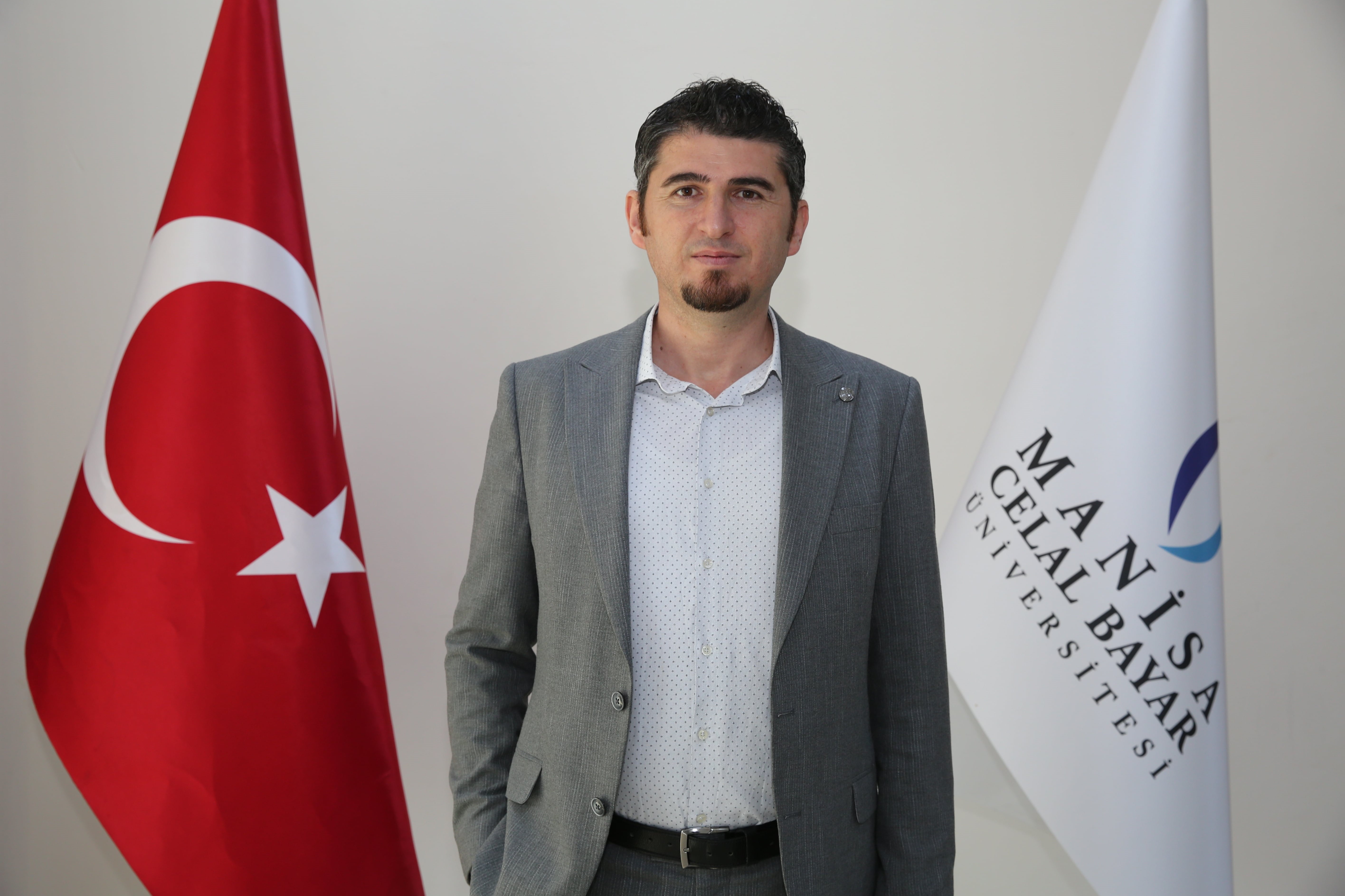 Öğretim Üyesi Resmi